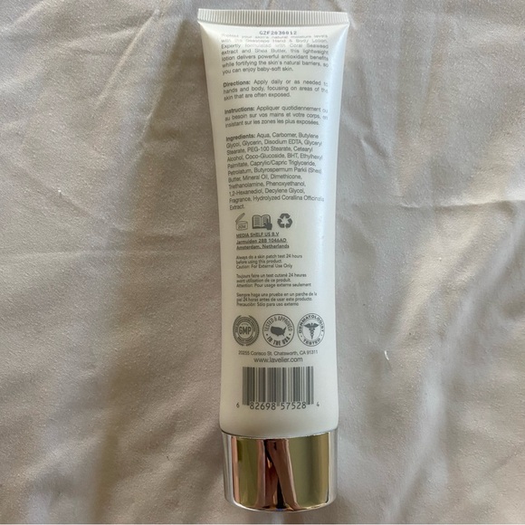 NWT Lavelier Seascape Hand & Body Lotion - Picture 2 of 6